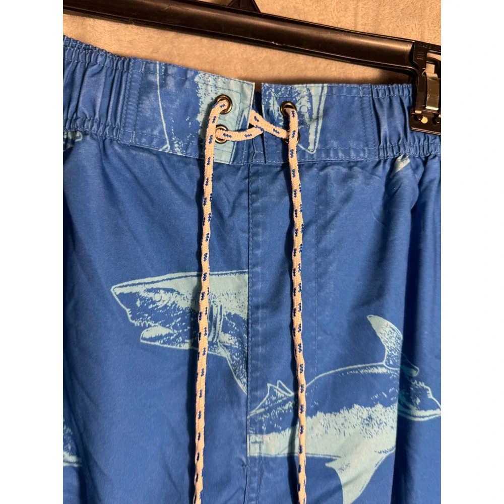 The Foundry Supply Co Mens 2XL Blue Shark Print Swim Trunks  Pocket Mesh  Lined‎